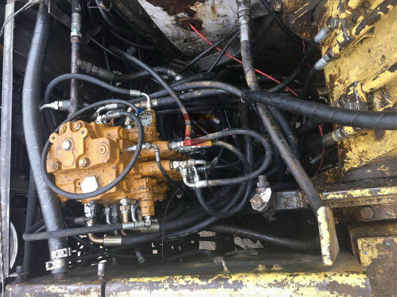 神钢SK120-5挖掘机改泵改阀案例/破除复杂电路